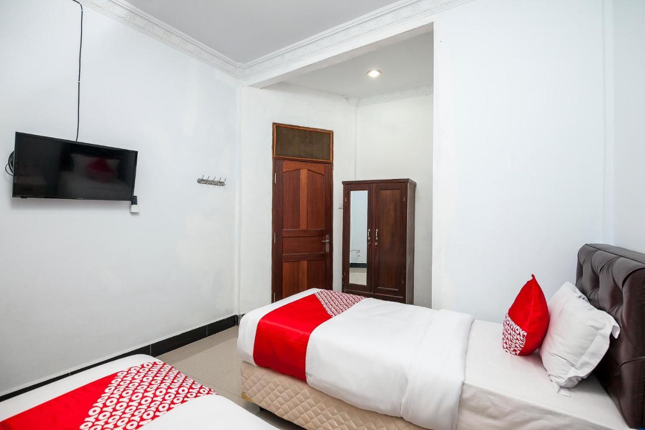 Oyo 1520 Hotel Kartini Tarutung Exteriér fotografie